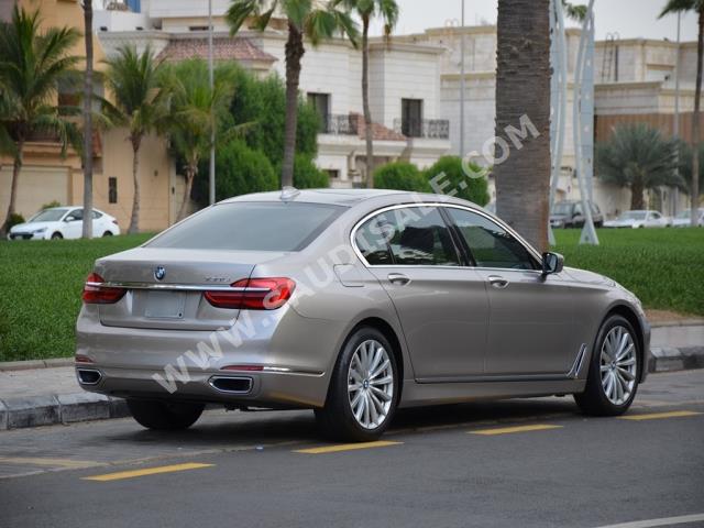 2019 بي ام دبليو الفئة السابعة 730 إل أي