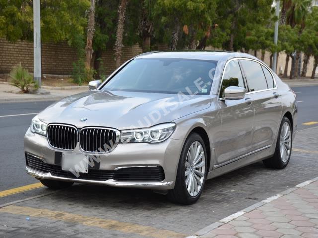 2019 بي ام دبليو الفئة السابعة 730 إل أي