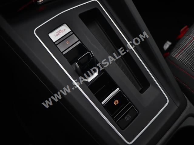 2022 فولكس واجن غولف