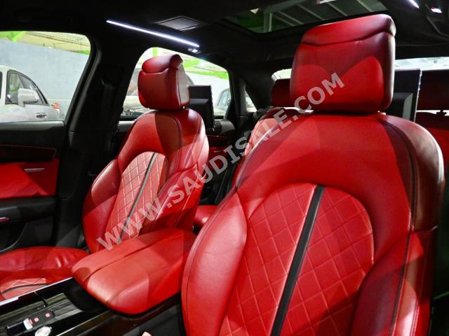 2016 اودي اي 8 ال