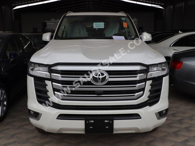 2023 تويوتا لاند كروزر جي اكس ار