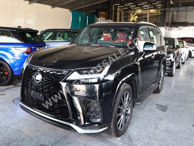 2022 لكزس إل إكس 600 إف