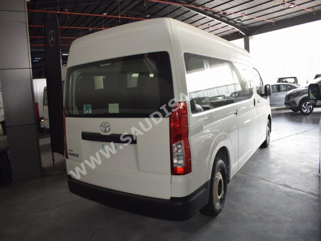 2022 Toyota Hiace