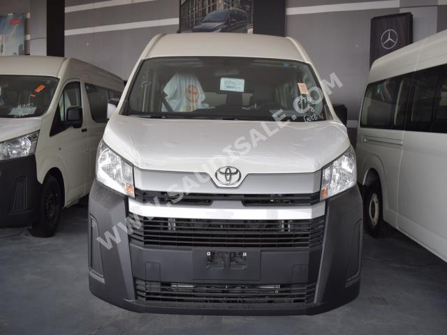 2022 Toyota Hiace