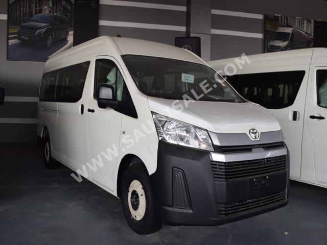 2022 Toyota Hiace