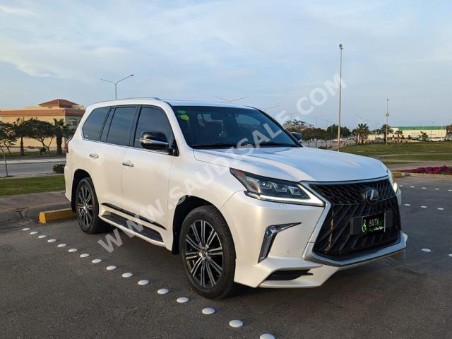 2018 لكزس إل إكس 570 اس