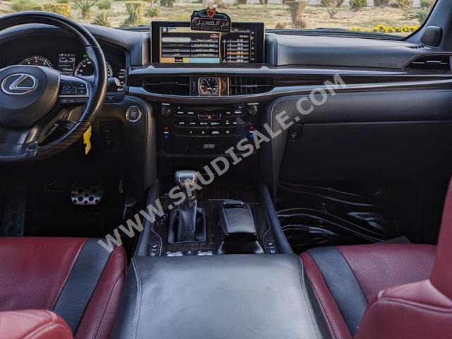 2018 لكزس إل إكس 570 اس