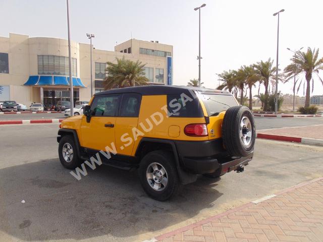 2009 تويوتا اف جي كروزر 2