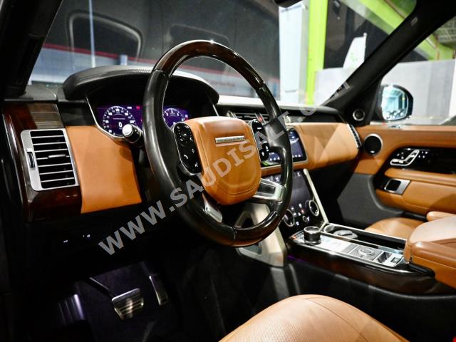 2018 لاند روفر رينج روفر سوبر تشارج