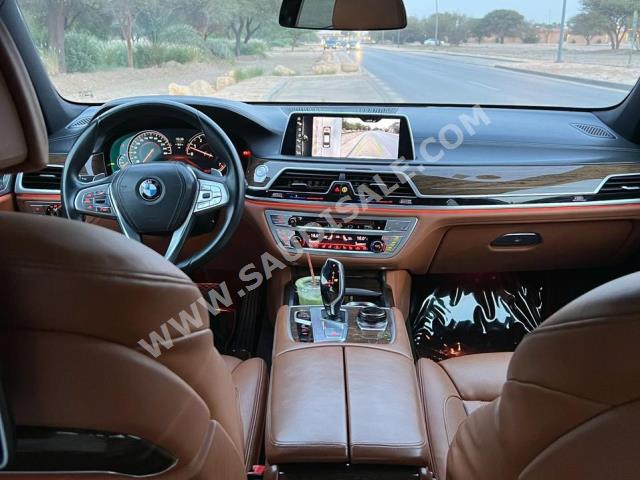 2016 بي ام دبليو الفئة السابعة 740 إل أي