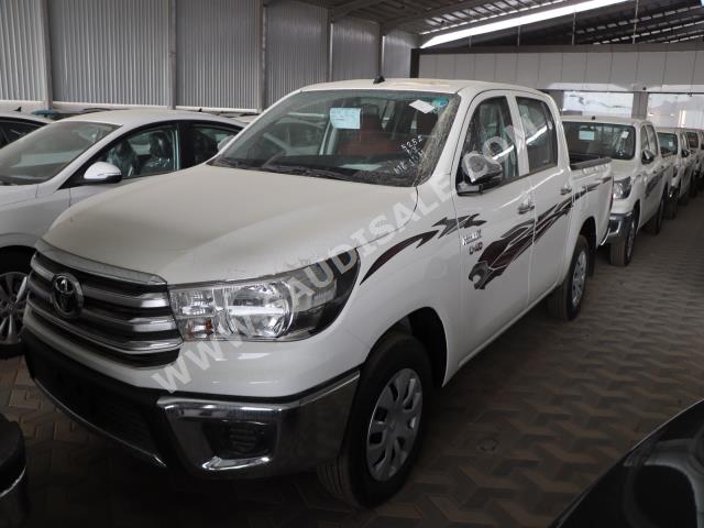 2023 تويوتا هاي لوكس غمارتين