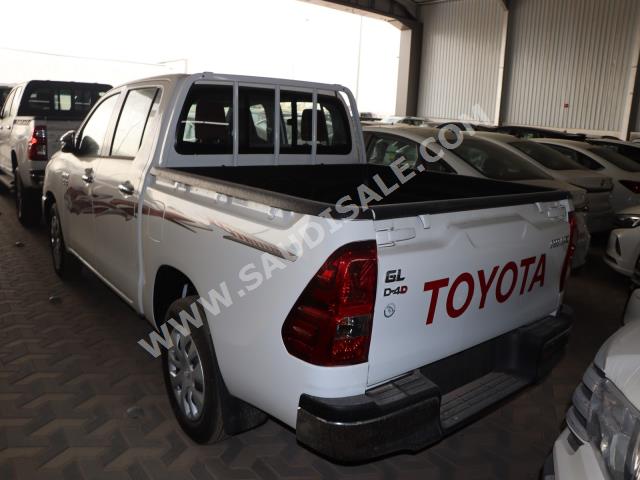 2023 تويوتا هاي لوكس غمارتين