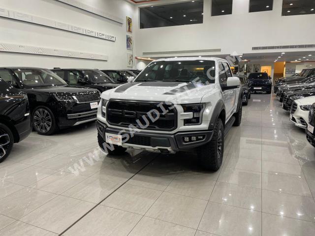 2019 فورد اف 150 رابتور