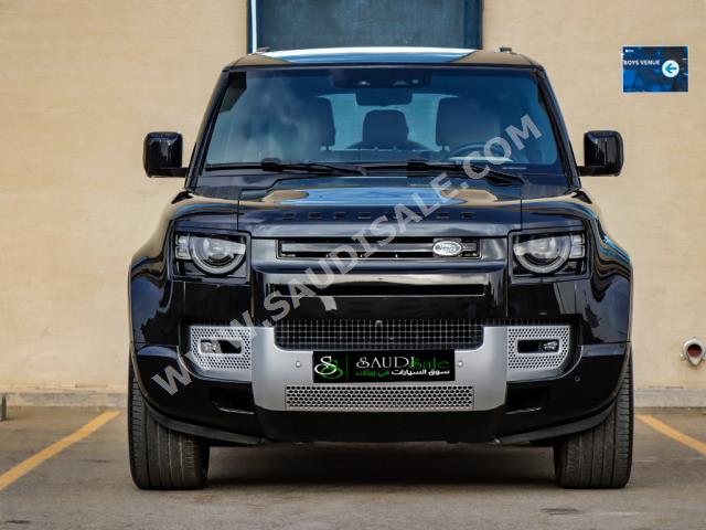 2022 لاند روفر ديفيندر 90