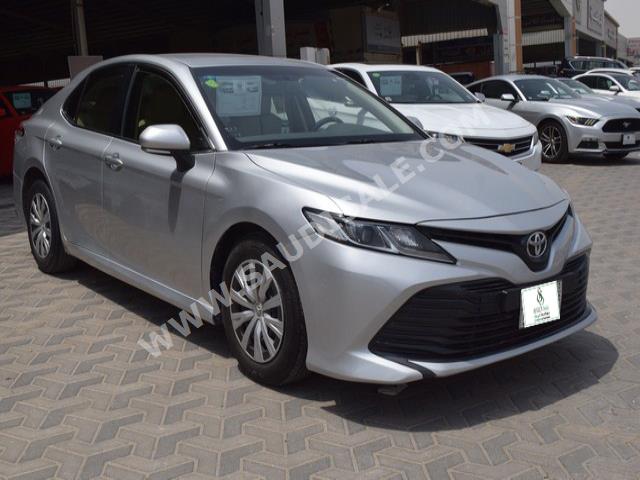 2019 تويوتا كامري جي ال