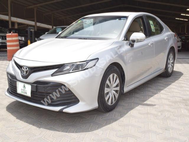 2019 تويوتا كامري جي ال