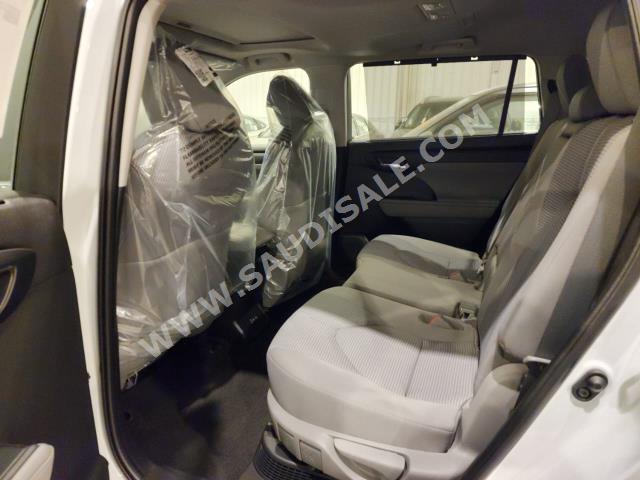 2023 تويوتا هايلاندر