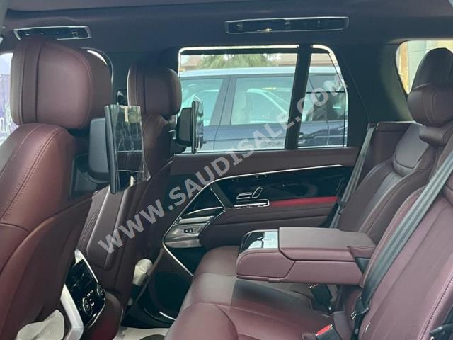 2023 لاند روفر رينج روفر اتش اس اي