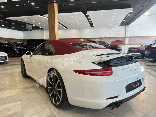 2014 بورش 911 كاريرا