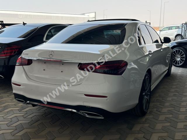 2021 مرسيدس - بنز إي 200