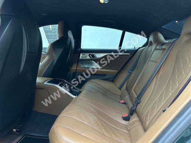 2020 بي ام دبليو الفئة ام إم 8 الاصدار الأول