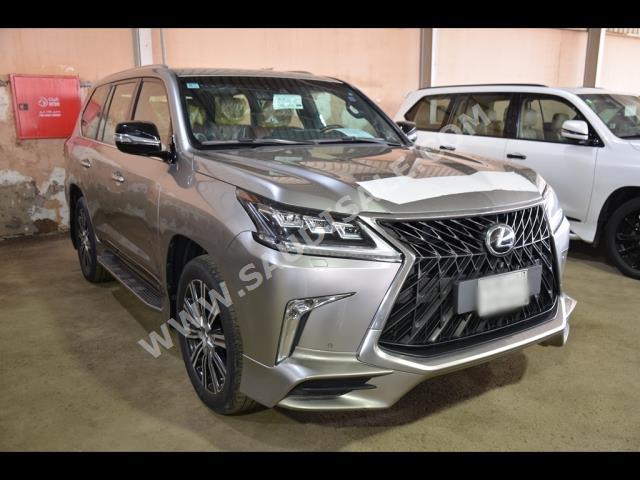 2019 لكزس إل إكس 570 اس