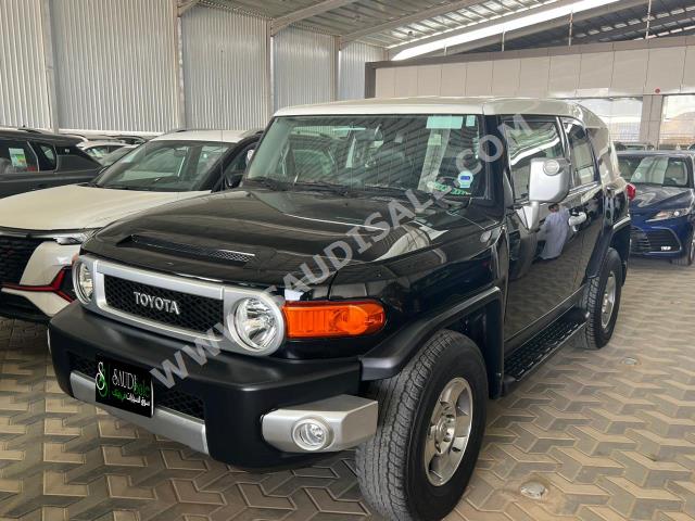 2008 تويوتا اف جي كروزر 1