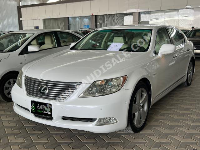 2008 لكزس إل إس 460 إل