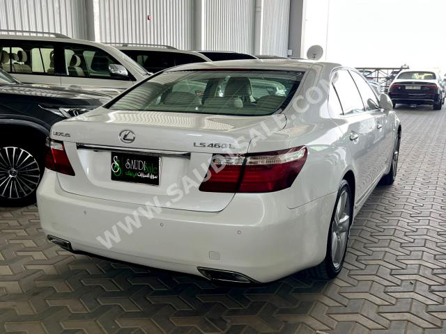2008 لكزس إل إس 460 إل