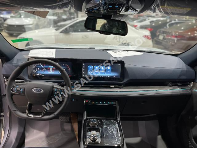 2024 فورد تيريتوري