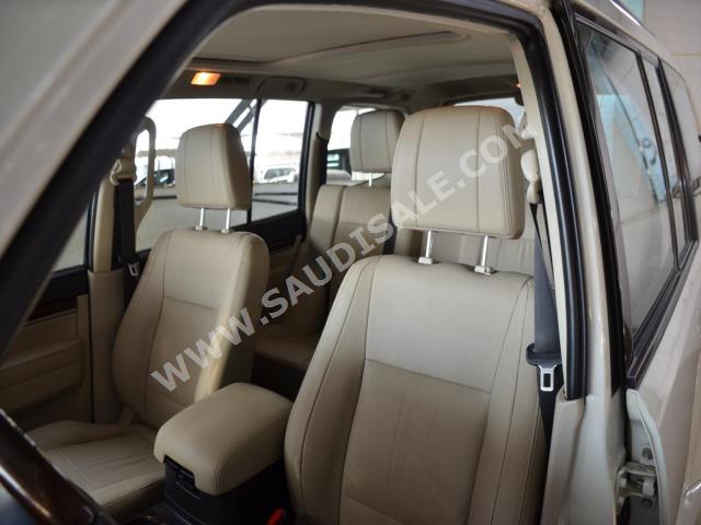 2016 Mitsubishi Pajero