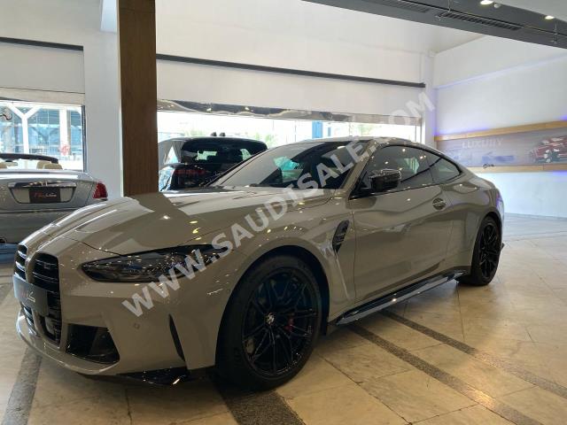 2021 بي ام دبليو الفئة ام إم 4 كومبيتيشن