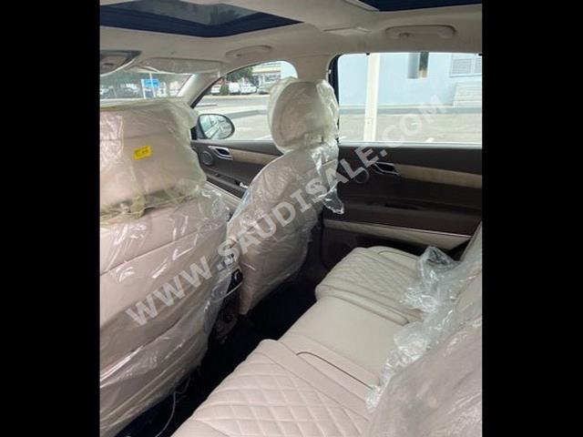 2021 جينيسيس جي في 80