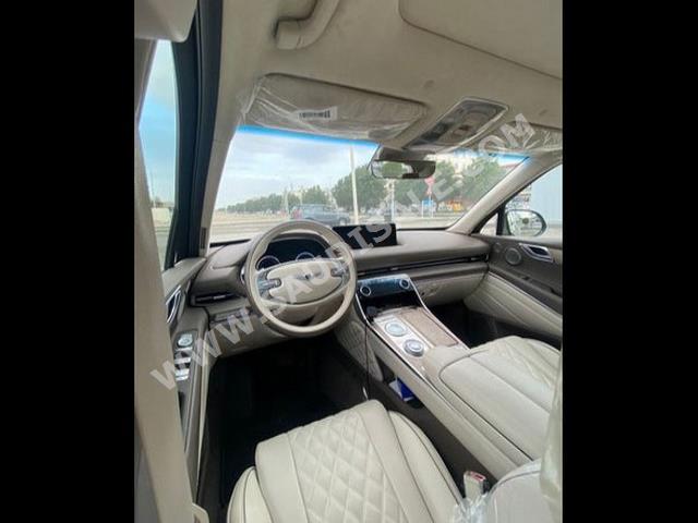 2021 جينيسيس جي في 80