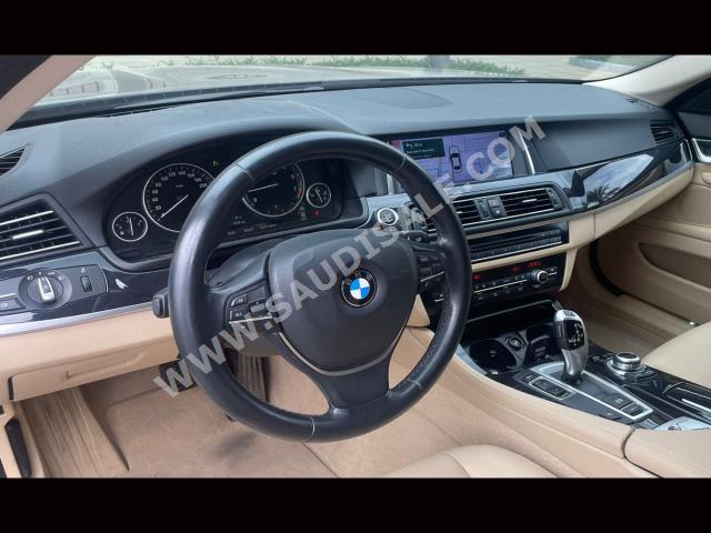 2016 بي ام دبليو الفئة الخامسة 520 أي