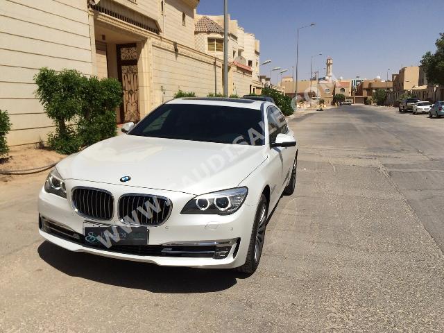 2014 بي ام دبليو الفئة السابعة 730 إل أي