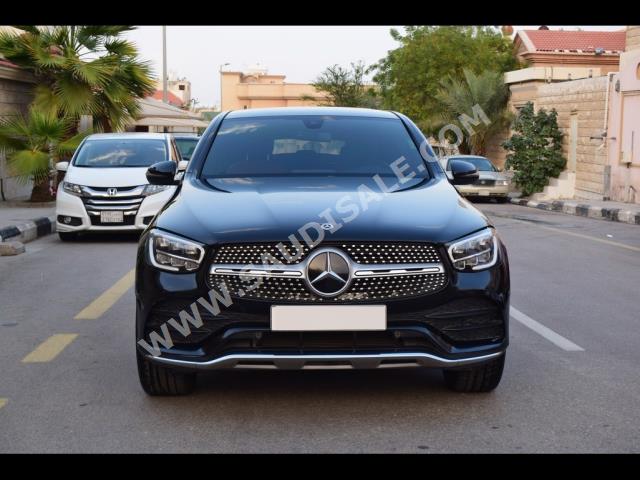 2021 مرسيدس - بنز جي إل سي 200