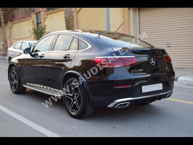 2021 مرسيدس - بنز جي إل سي 200