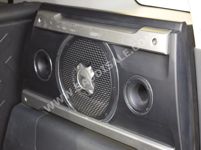 2016 تويوتا اف جي كروزر 1