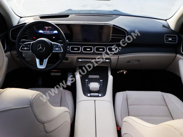 2022 مرسيدس - بنز جي إل إس 450