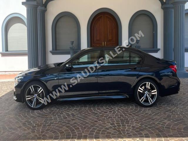 2016 بي ام دبليو الفئة السابعة 750 إل أي