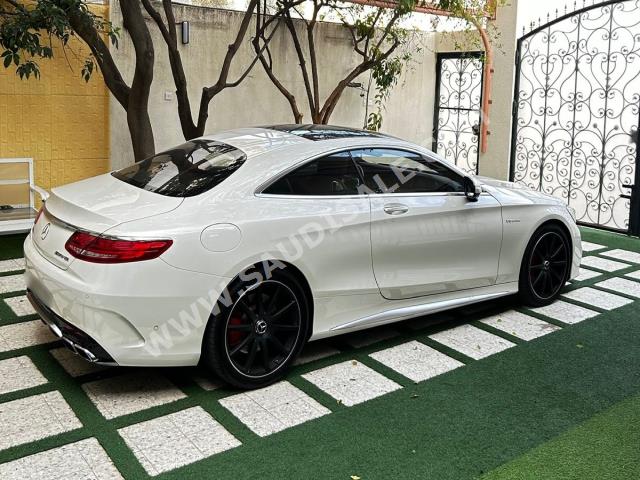 2015 مرسيدس - بنز إس 63 أي إم جي