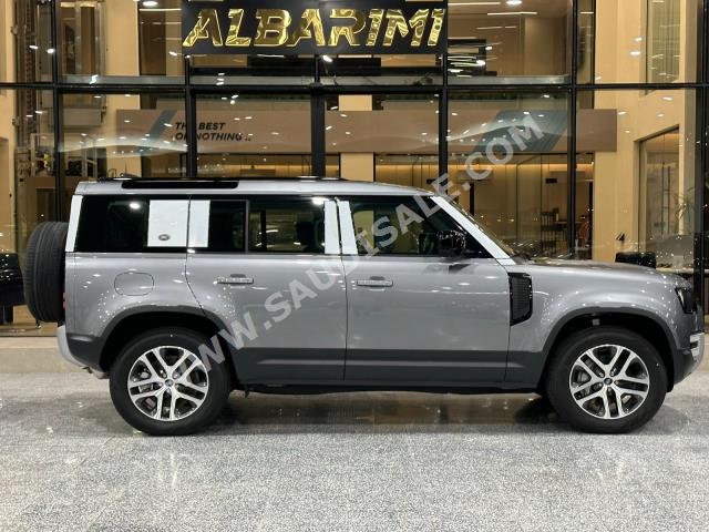 2023 لاند روفر ديفيندر