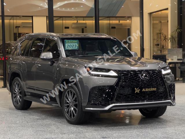 2023 لكزس إل إكس 600