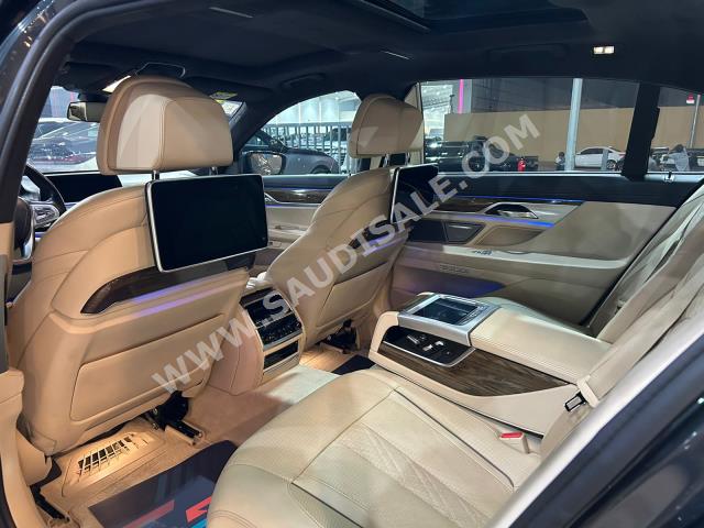 2016 بي ام دبليو الفئة السابعة 740 إل أي