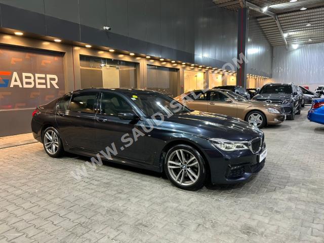 2016 بي ام دبليو الفئة السابعة 740 إل أي