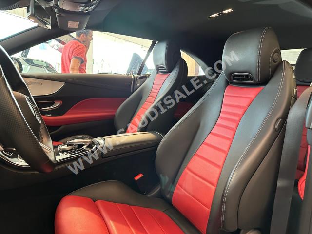 2022 مرسيدس - بنز إي 200 كوبيه أي إم دي