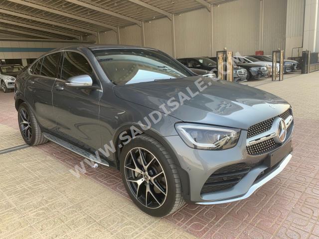 2021 مرسيدس - بنز جي إل سي 200