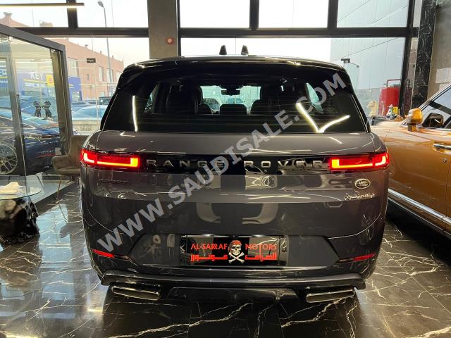 2023 لاند روفر رينج روفر سبورت اتش اس اي