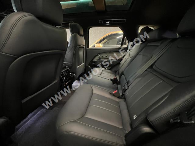 2023 لاند روفر رينج روفر سبورت اتش اس اي